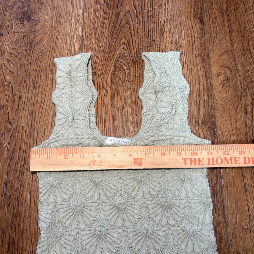 Altar'd State Sage Green Textured Tank Top Womens S Floral Fairy Romantic Garden - Picture 5 of 7